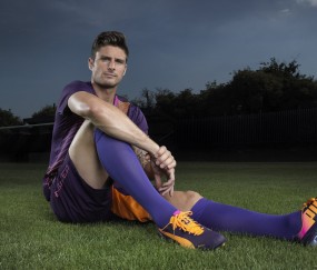 开云下载-亚特兰大末节带走芬兰，阿克防守端锁死对手，现代篮球的战术寓言