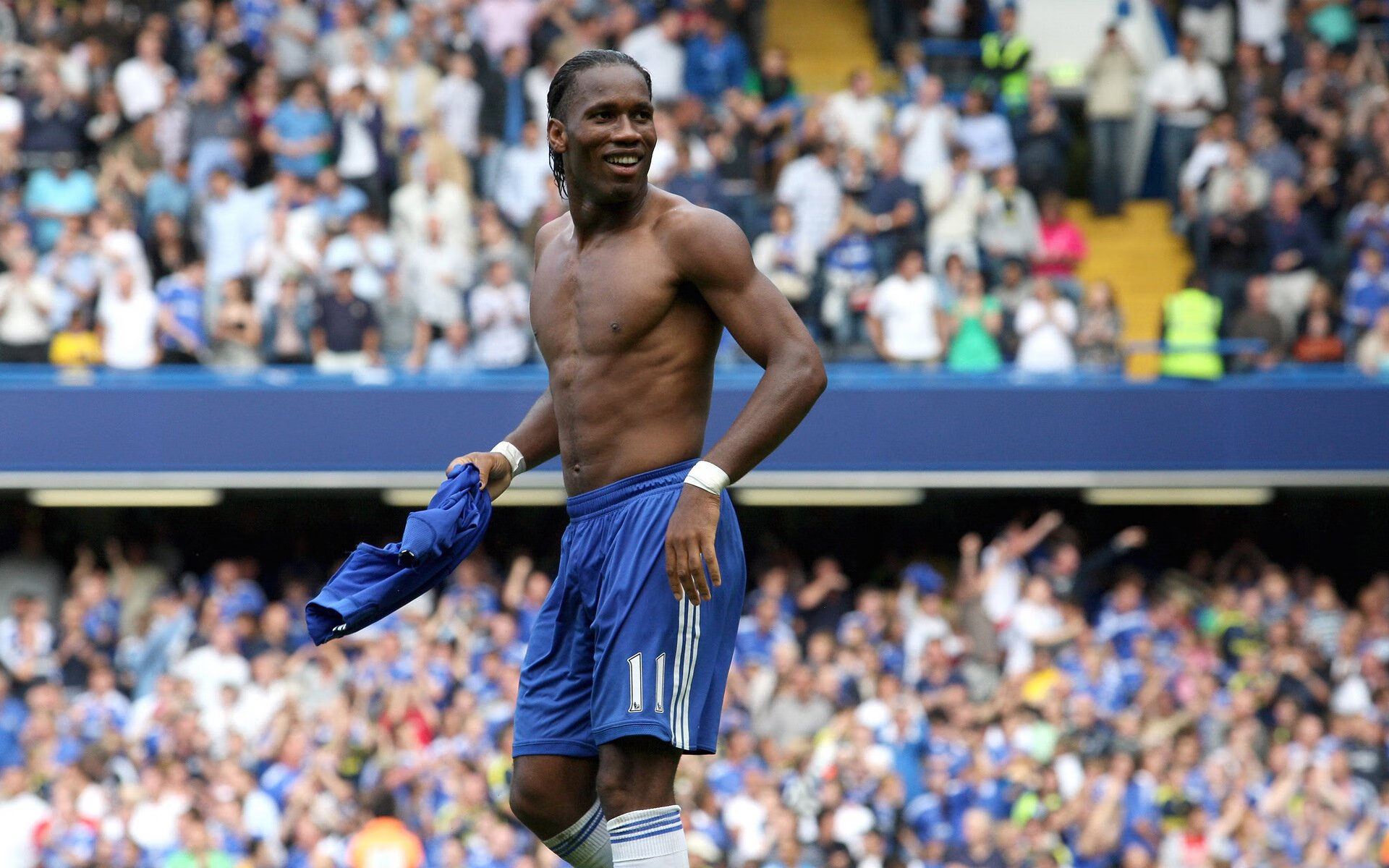 德甲争冠战，当足球的烈日灼烧篮球的北境